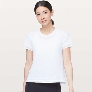 Lululemon find focus short sleeve